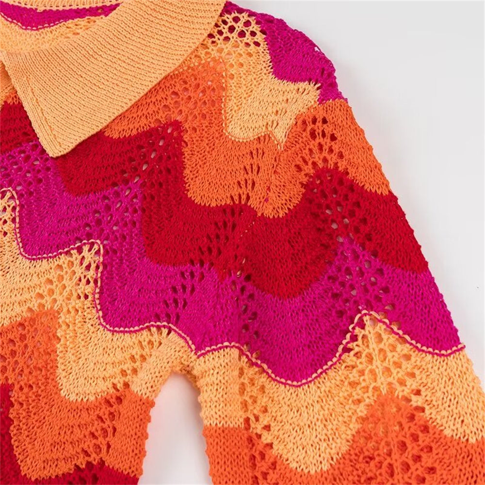 Gestricktes Set mit kurzem Pullover und Mesh-Rock