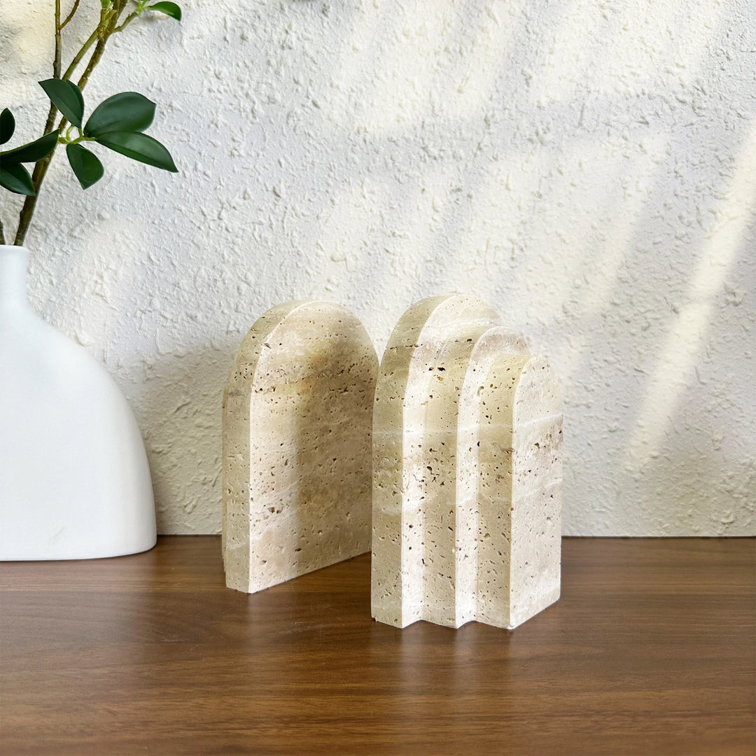 Moderne Buchstützen aus Naturmarmorstein