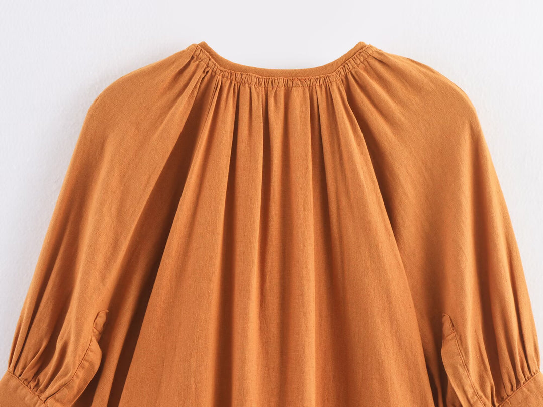 Lässiges Midi-Kleid mit V-Ausschnitt und halben Ärmeln