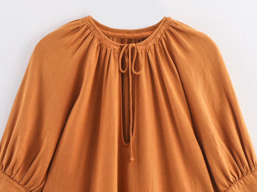 Lässiges Midi-Kleid mit V-Ausschnitt und halben Ärmeln