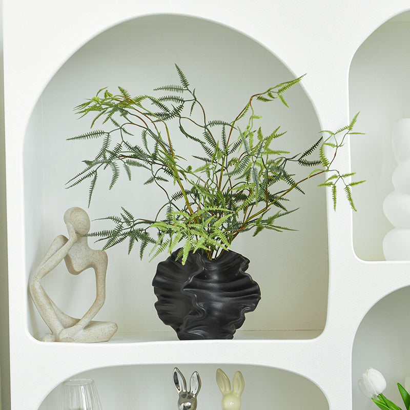 Keramik-Vase mit Wellenmuster