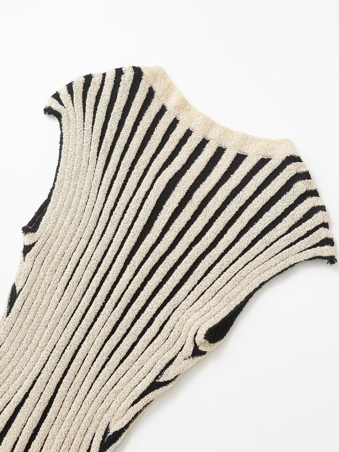 Strick-Set mit ärmelloser Strickjacke und langer Hose