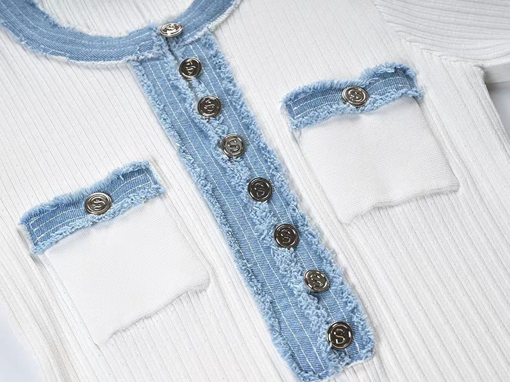Langes Strickkleid im französischen Stil mit Denim-Optik