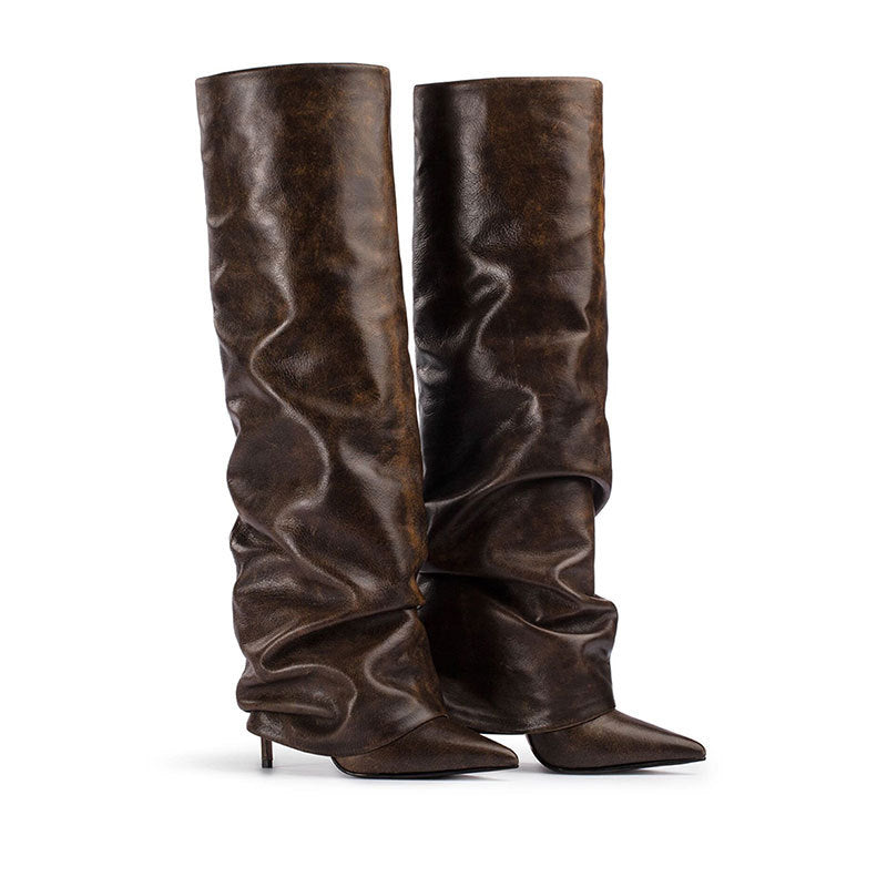 Kniehohe Stiefel mit hohem Absatz und spitzer Zehenpartie