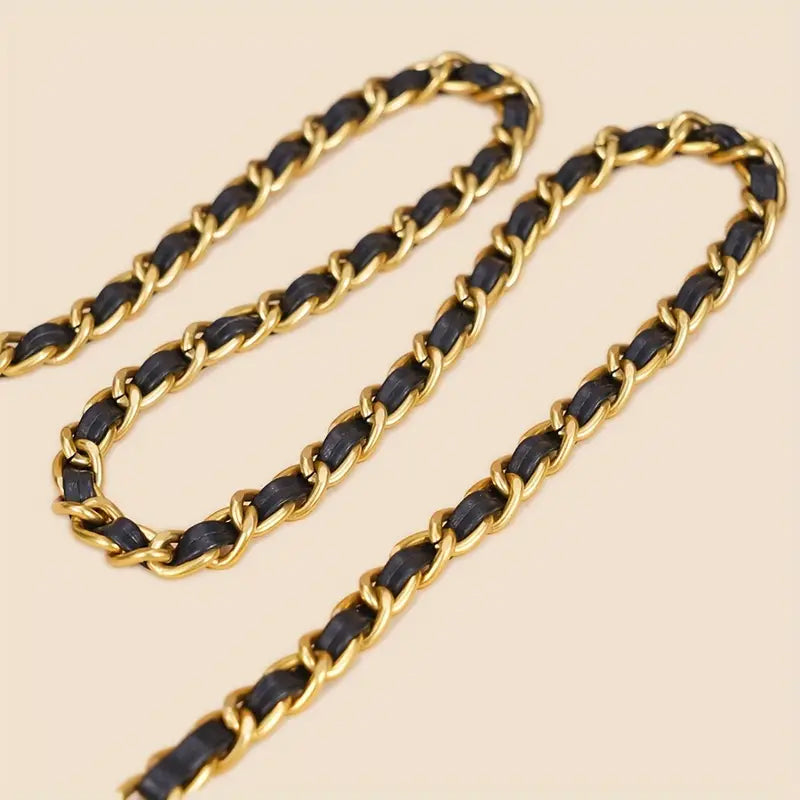 Dekorative Taillenkette im Tweed-Stil mit goldenen Kugeln
