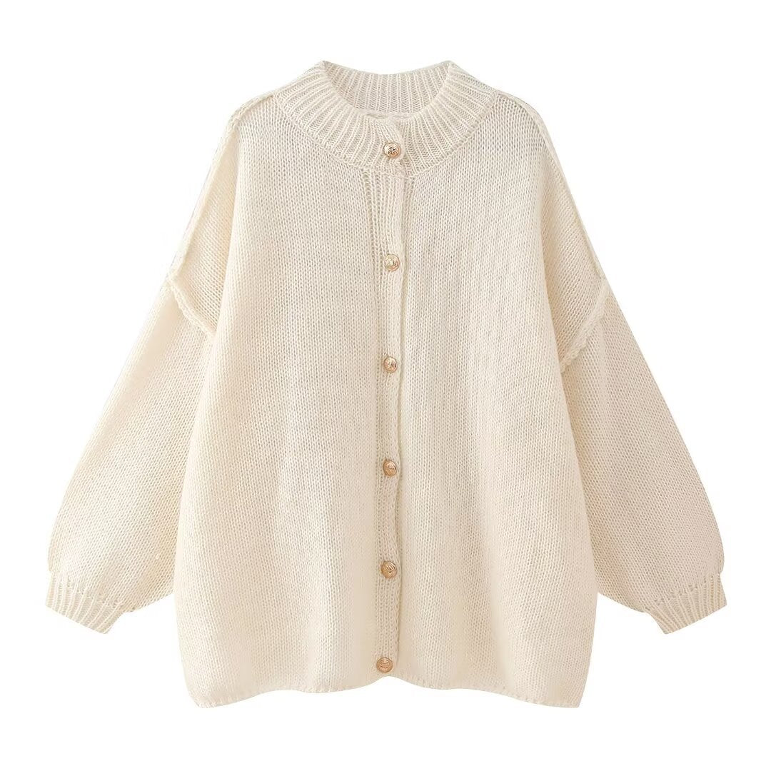 Strickjacke mit Knöpfen