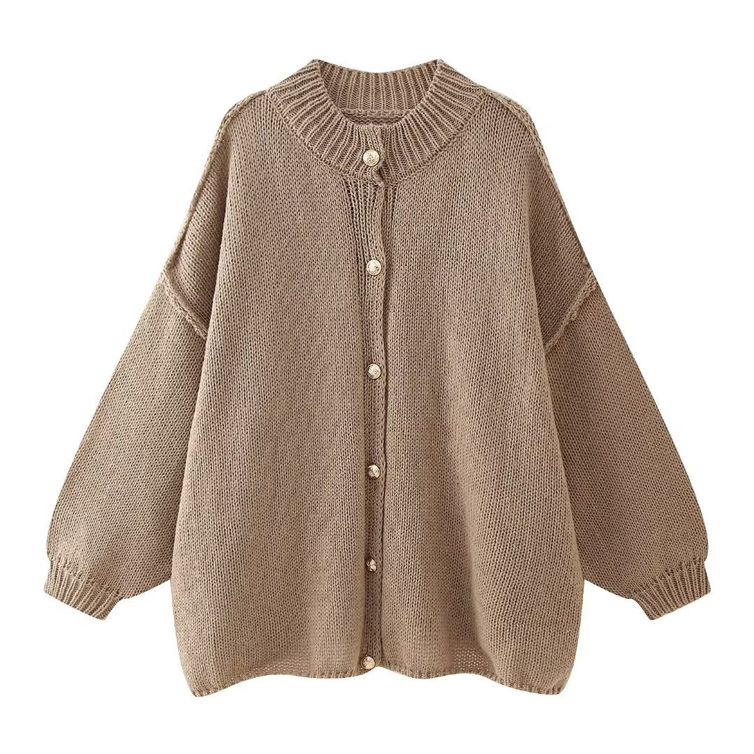 Strickjacke mit Knöpfen